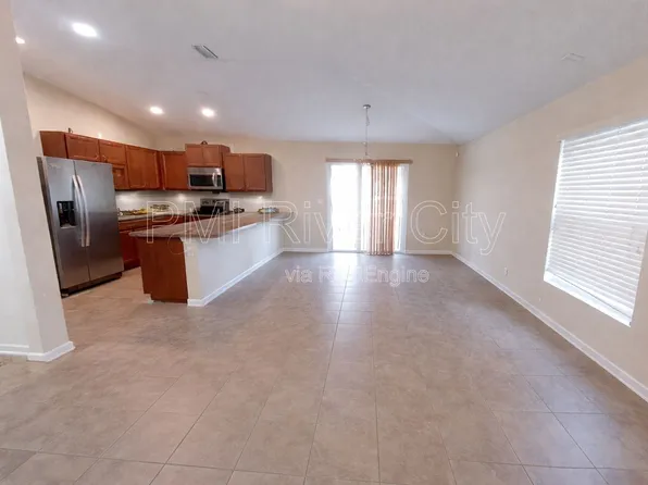 12154 Alexandra Dr, Jacksonville, FL 32218