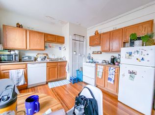 35 Myrtle St APT 9, Boston, MA 02114