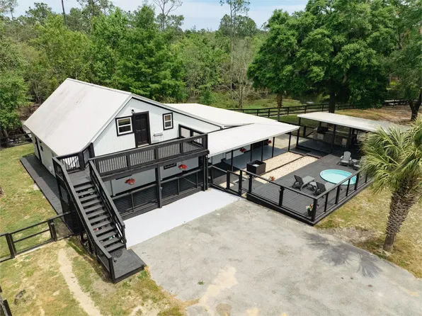 324 Suggs Rd, Freeport, FL 32439