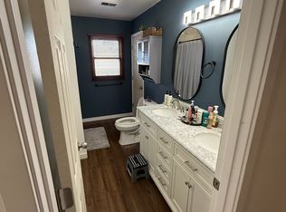 143 W Brown Deer Rd, Bayside, WI 53217