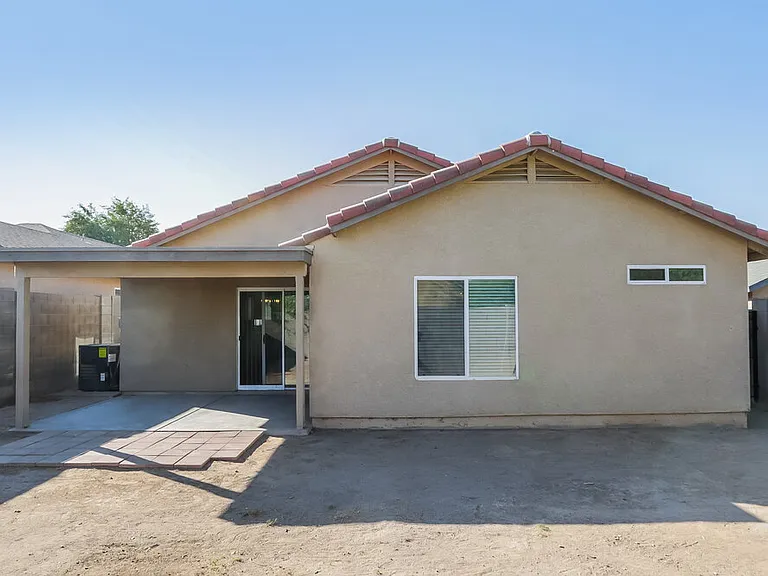 2718 W Pecan Rd — Photo 16