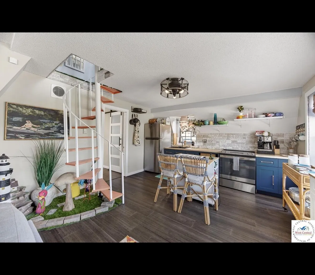 2 bed, 1100 sqft, $1,400 — Photo 3