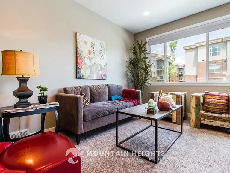 797 W Tamsin Ct — Photo 3
