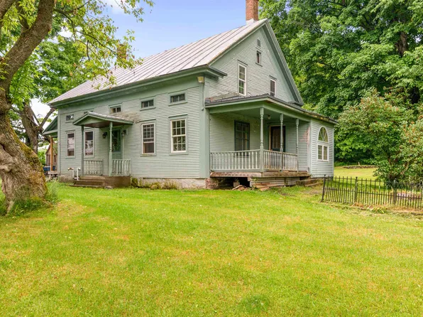 113 Gambler Road, Bakersfield, VT 05448