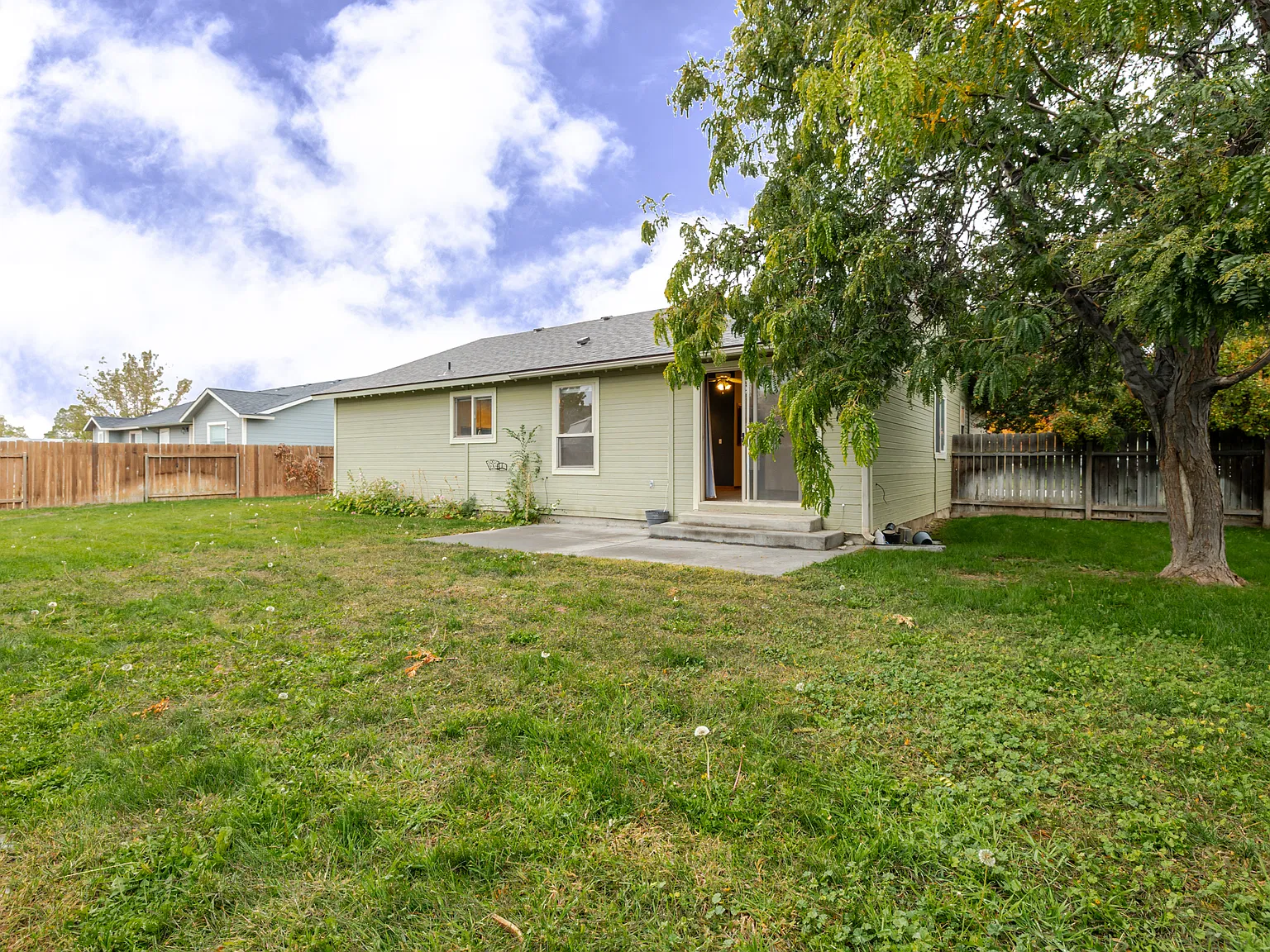 3 bed, 1500 sqft, $2,290 — Photo 4
