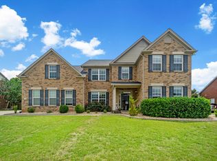 110 Rock Castle Dr, Lebanon, TN 37087