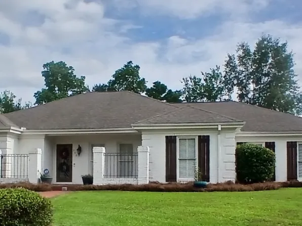 117 Rolling Creek Dr, Jackson, MS 39211