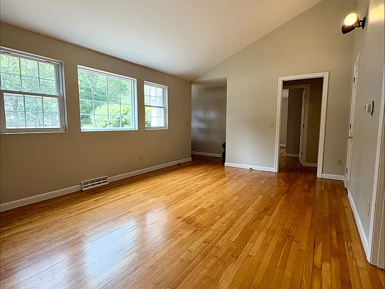 28 Abbott Rd #26 — Photo 7