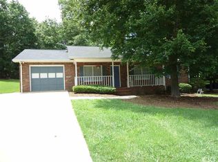 1615 26th St NE, Hickory, NC 28601