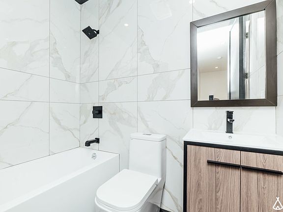 2nd image of 471 Tompkins Ave #3G