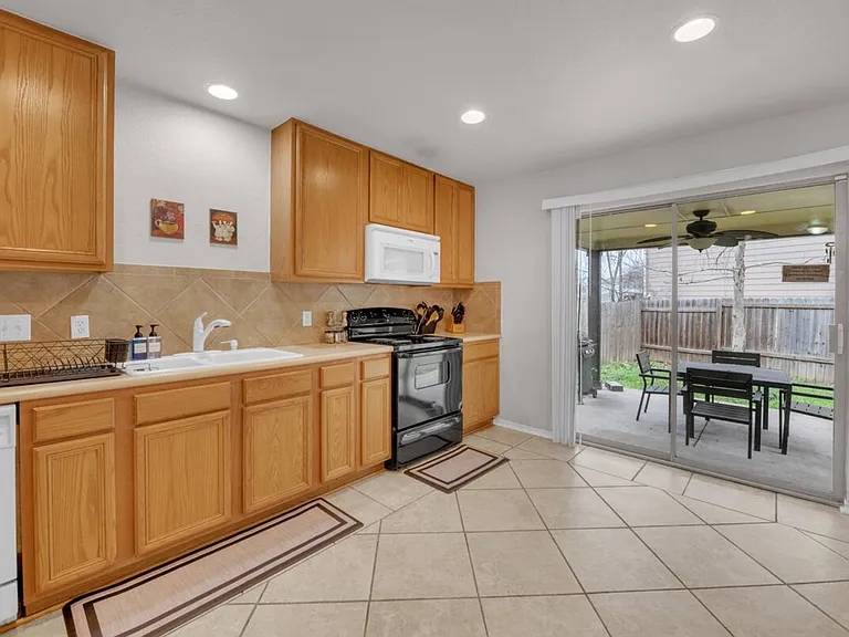4612 Peach Grove Rd — Photo 11