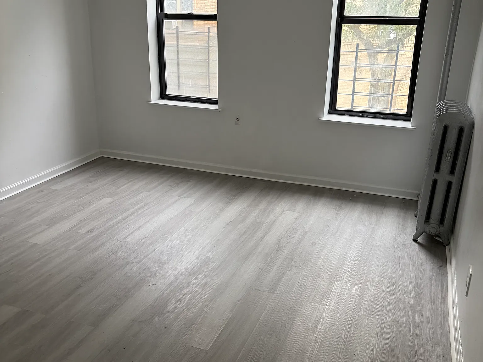 3 bed, 1300 sqft, $2,890 — Photo 2