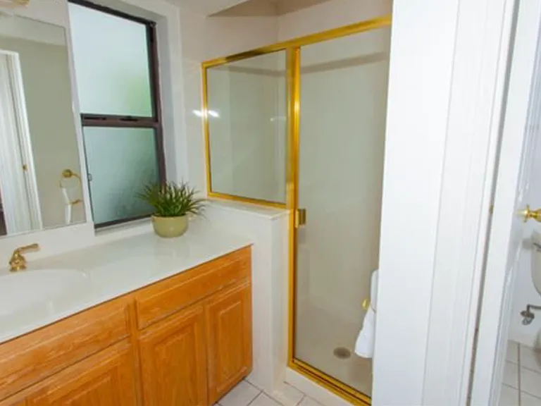 2269 Mastlands Dr — Photo 13