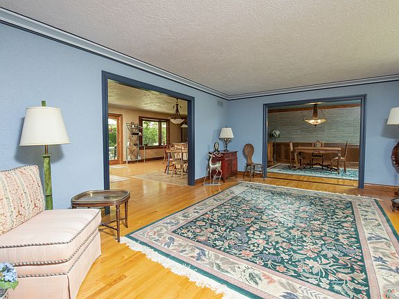 5th image of 2554 Tanglewood Ln