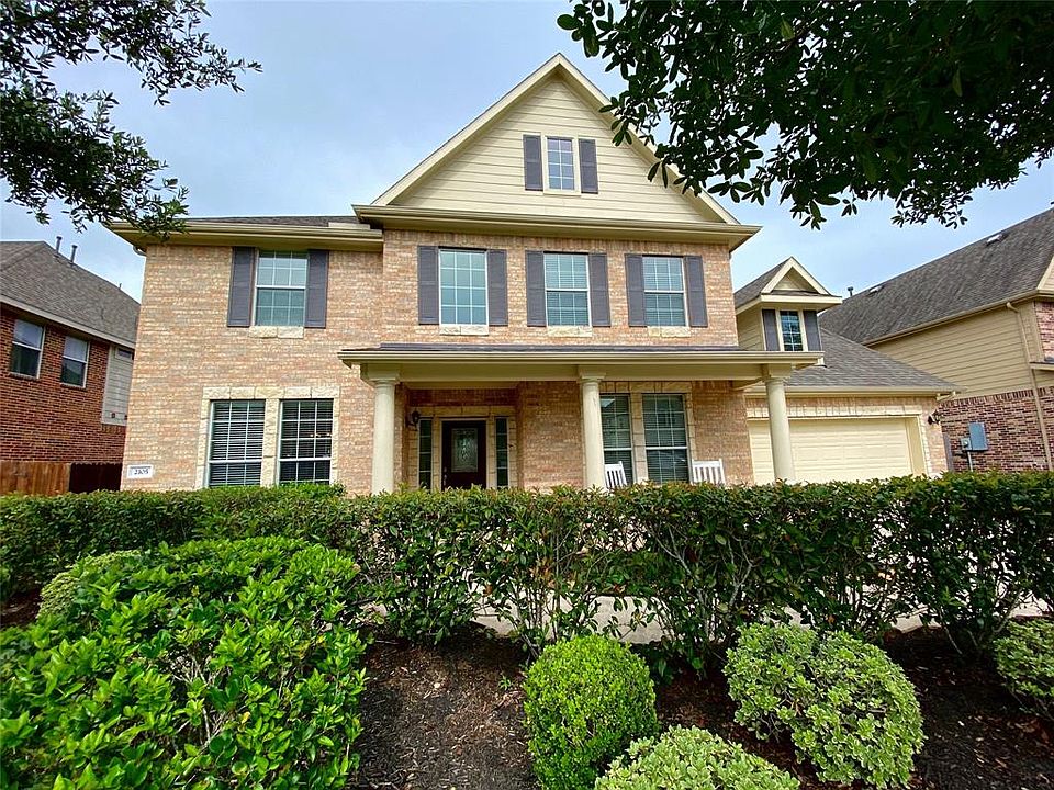 Welcome Home! 2105 Deerwood