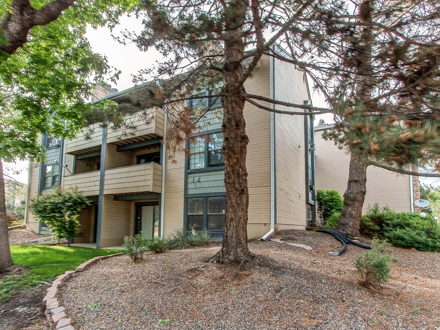 16255 E Alaska Pl - 2 — Photo 1