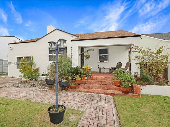 2nd image of 1345 SW 17th St