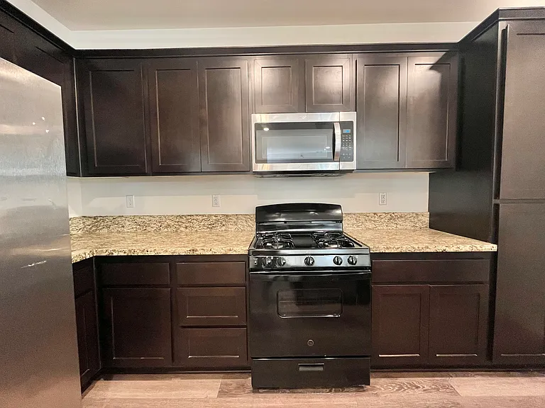 7805 Marbil Ln — Photo 8
