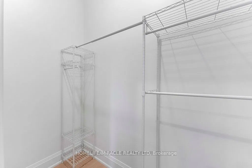 22 Rossander Ct — Photo 4