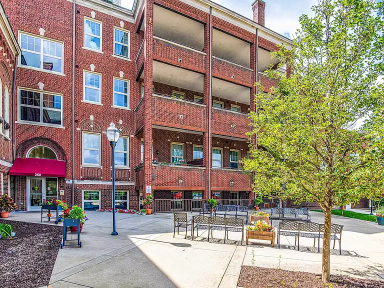 Mt. Nazareth Commons Apartments — Photo 21