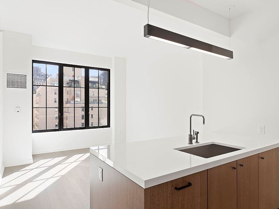 1st image of 959 1st Ave #8S