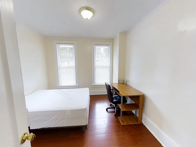 119 Comstock Pl — Photo 8