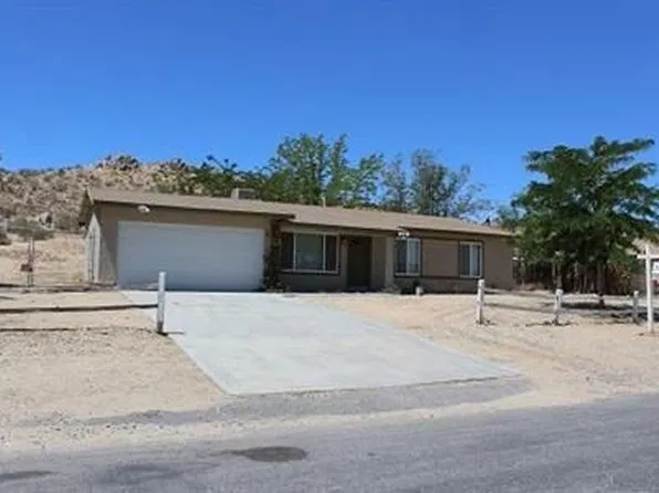 16800 Mackennas Gold Ave, Palmdale, CA 93591