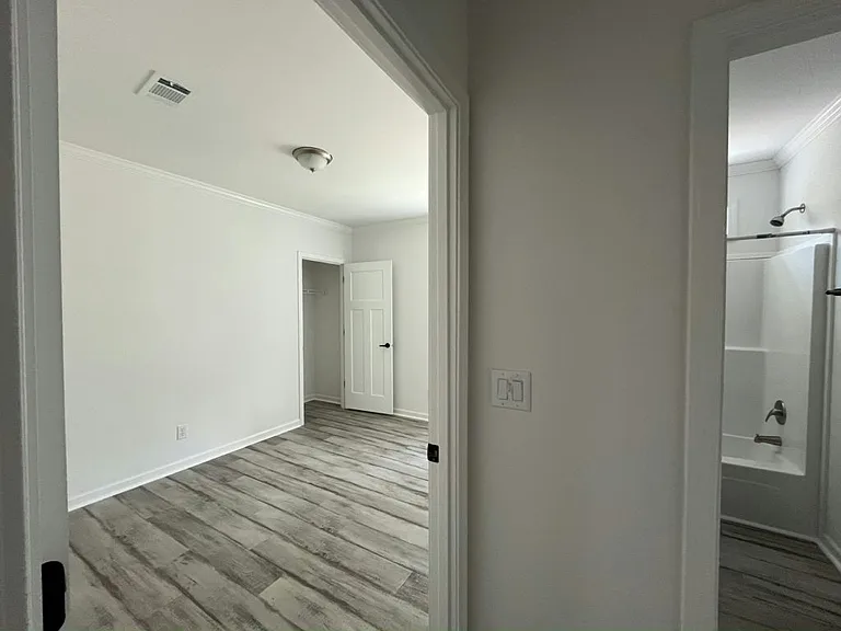 113 Hill Cir #405 — Photo 12