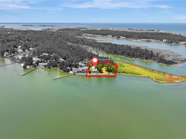520 Spivey Ln, Seaford, VA 23696