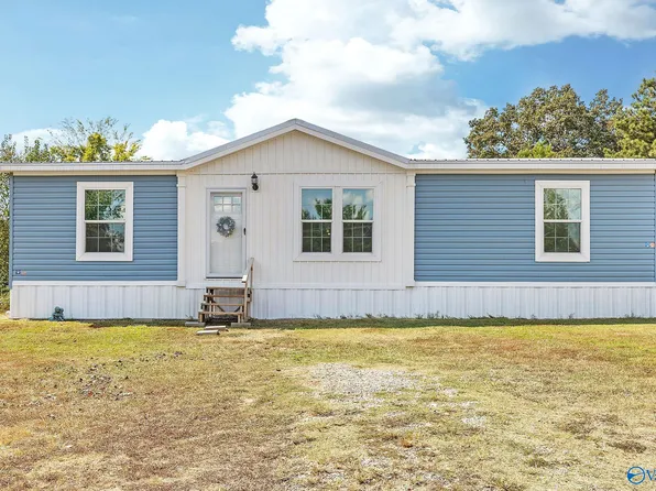 4862 Lakeplace Ln, Cedar Bluff, AL 35959
