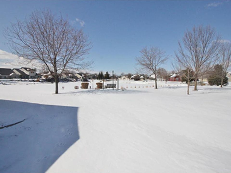 1st image of 1019 1st St N
