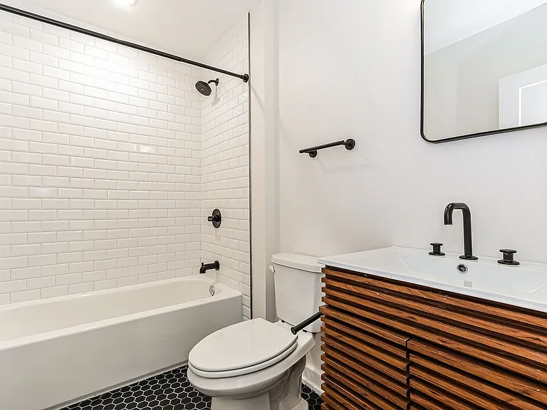 Welcome to Emerald Fox Lofts — Photo 11