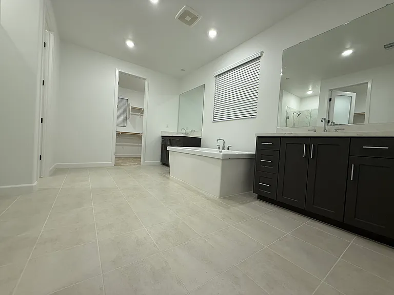 424 Bunsen St — Photo 19