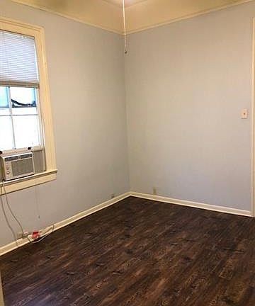 3rd image of 309 S Telemachus St
