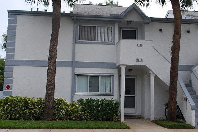 1st image of 102 Beach Park Ln