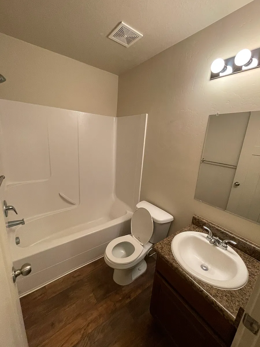 Building Photo - 412 S 610 E #1