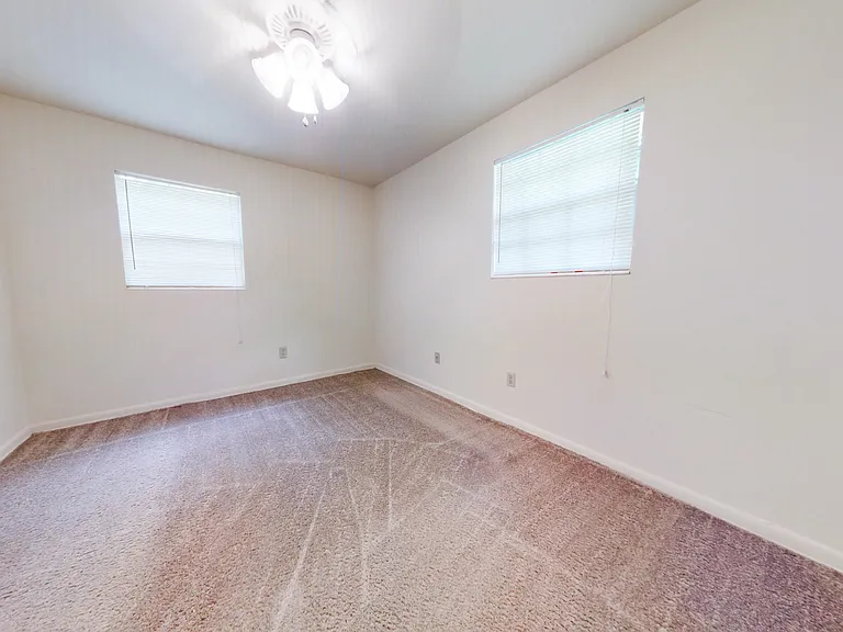 2121 Melanie Dr — Photo 6