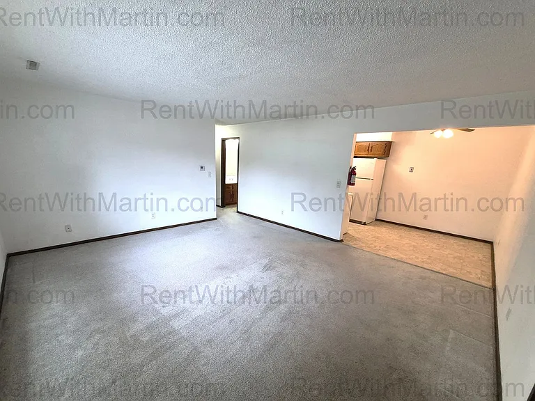3853 Paige Dr — Photo 2