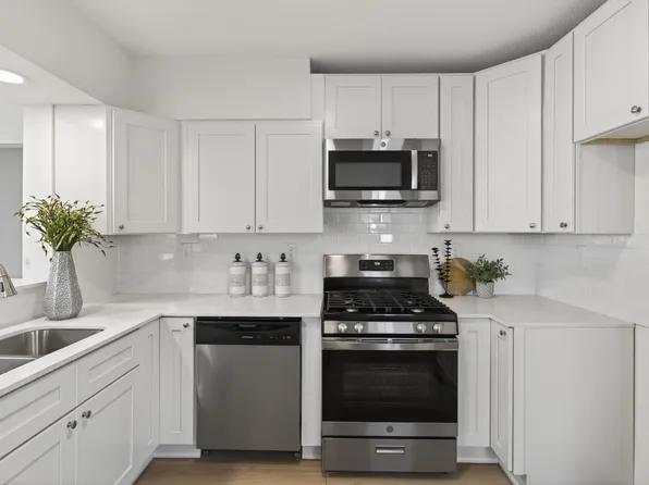 1627 Thomas Ave N, Minneapolis, MN 55411