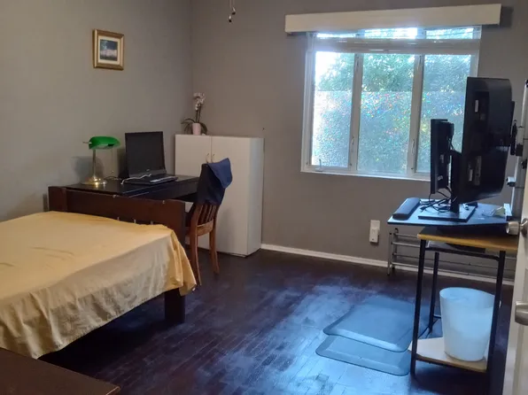 (undisclosed Address), San Diego, CA 92106