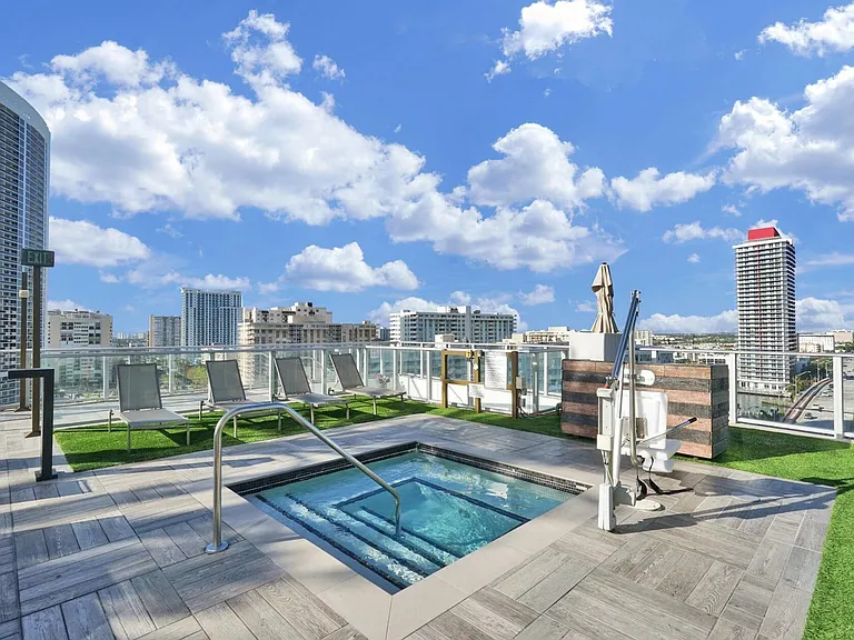 4111 S Ocean Dr #ID1227439P — Photo 22