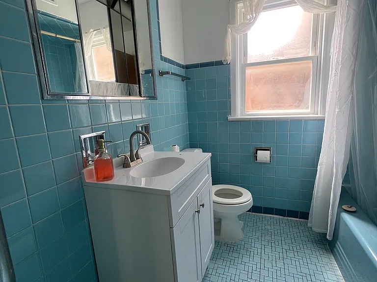 Full bathroom