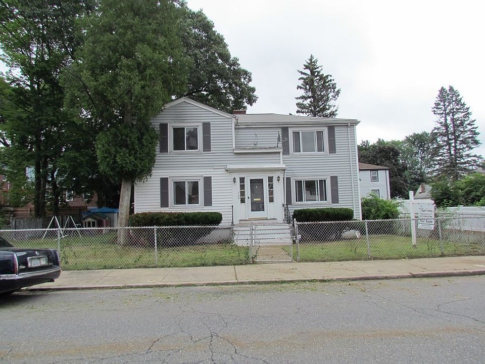 1st image of 7 Winborough St