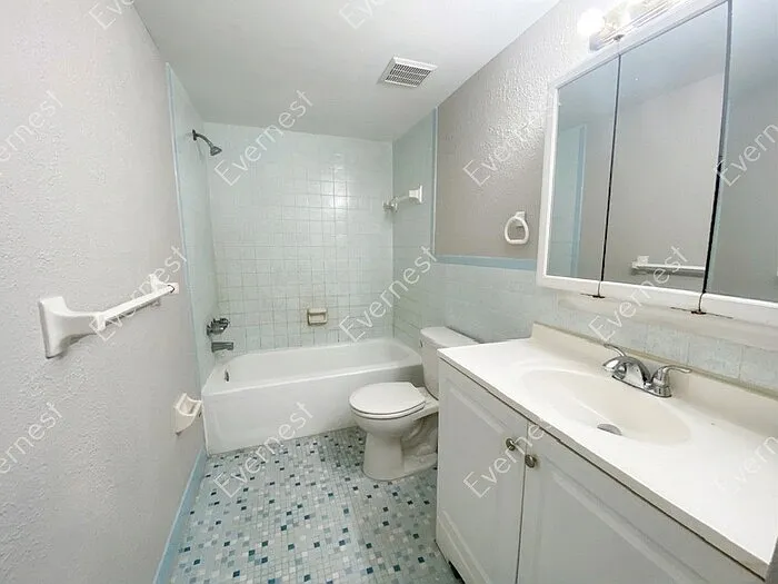 4455 38th Ter N #B15 — Photo 14