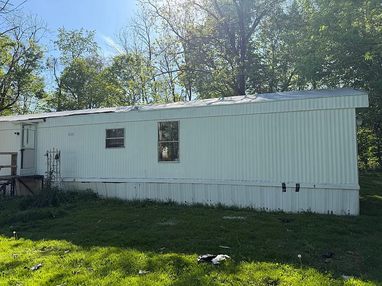183 Ainsley Ave — Photo 11