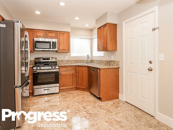 5th image of 4137 N Browndeer Cir