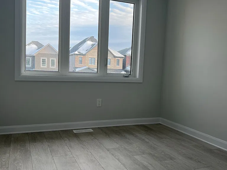 144 Invention Blvd — Photo 7