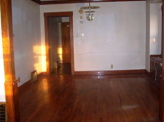 4th image of 4545 Montgall Ave