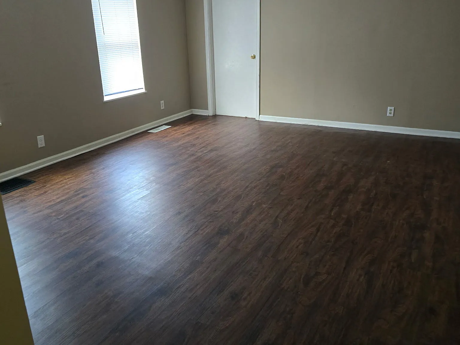 1421 East Elmhurst Avenue - 1 — Photo 4