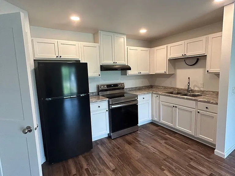 1214 Mosinee Ave — Photo 31
